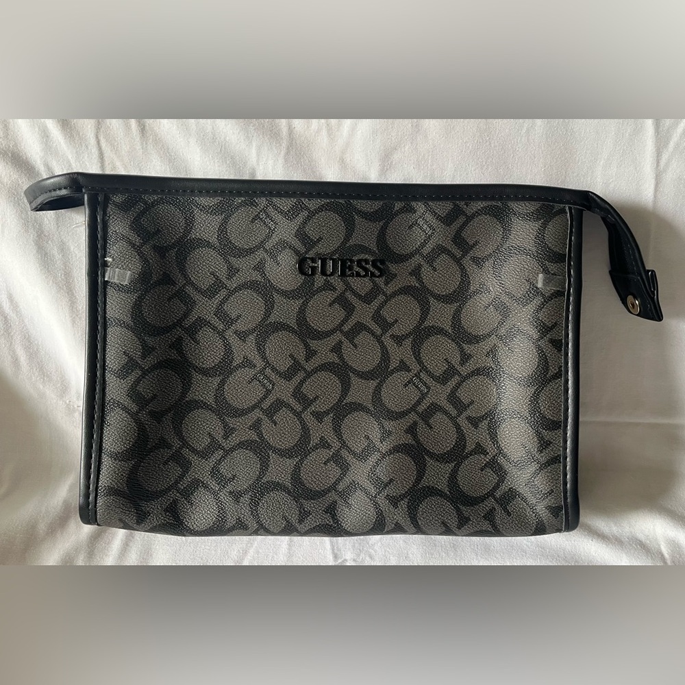 NWOT Guess Black and Gray Toiletry Bag with Signature G-Logo
